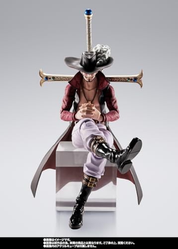 Tamashi Nations - One Piece - S.H. Figuarts Juracur Mihawk - Hawk Eye - PVC & ABS, Approx. 6.5 Inches (165 Mm) Painted Figure