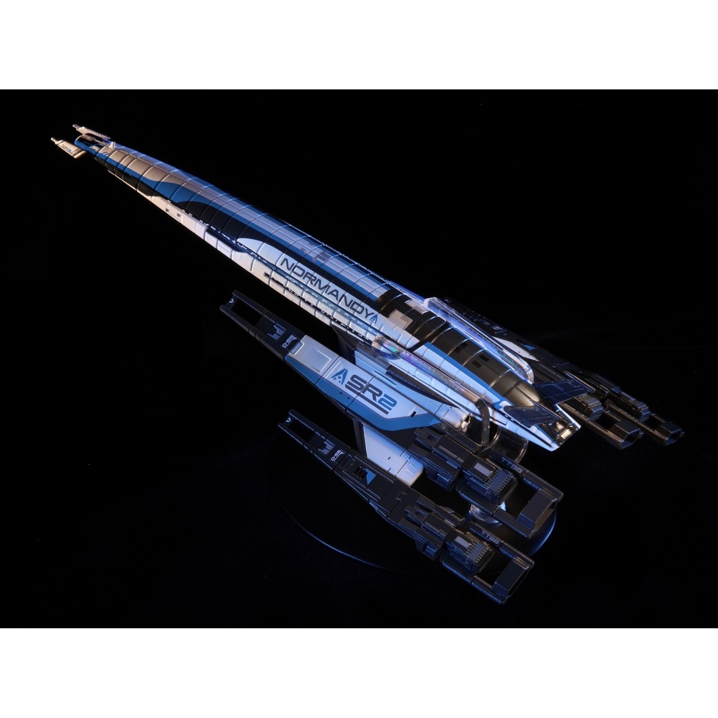 Mass Effect 3 Normandy SR-2 Die-cast Space Ship Replica