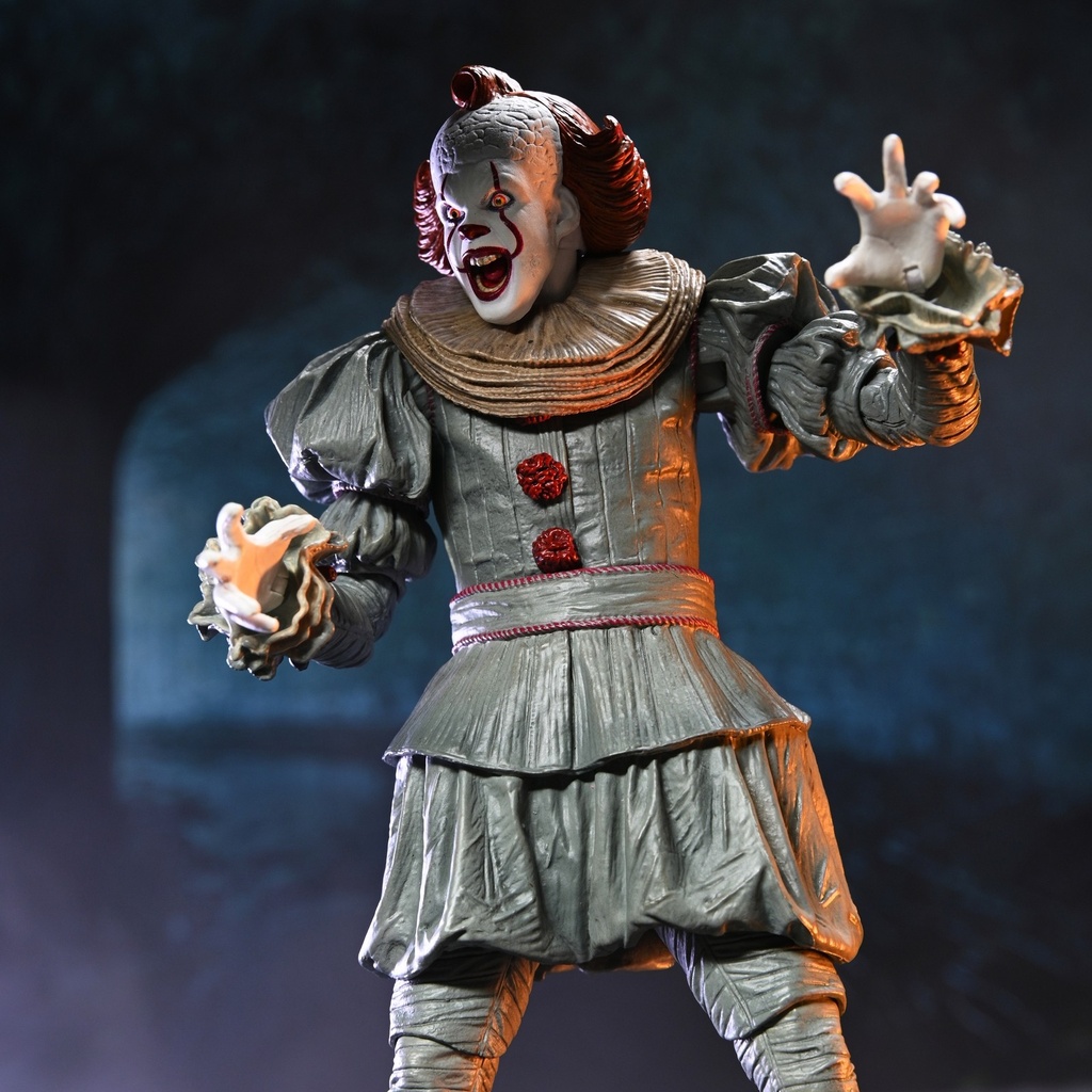 Welcome to Derry - 7  Scale Action Figure - Ultimate Pennywise
